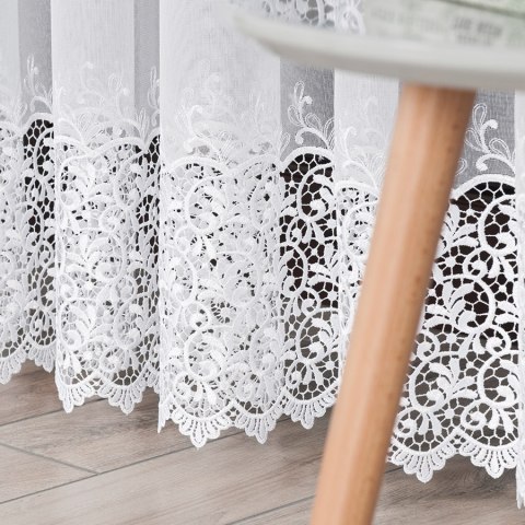 Firanka z aplikacją na markizecie ze wzorem pasowym, wysokość 280cm, kolor 001 biały 008210/433/001/000280/1