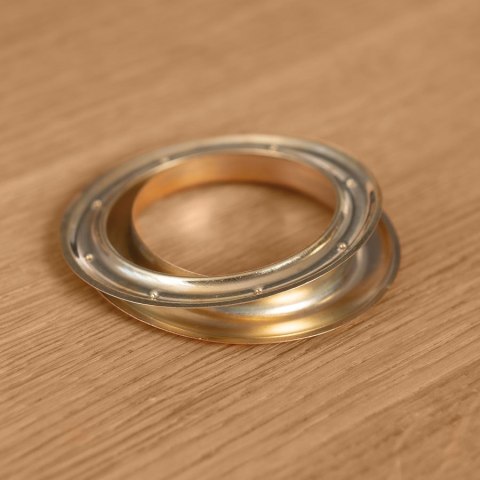 Przelotka metalowa, śr wew 40mm zewn. 60mm, kolor złoto 030 PRZELO/MET/030/004004/1 Przelotka metalowa, śr wew 40mm zewn. 60mm, kolor złoto 030 PRZELO/MET/030/004004/1