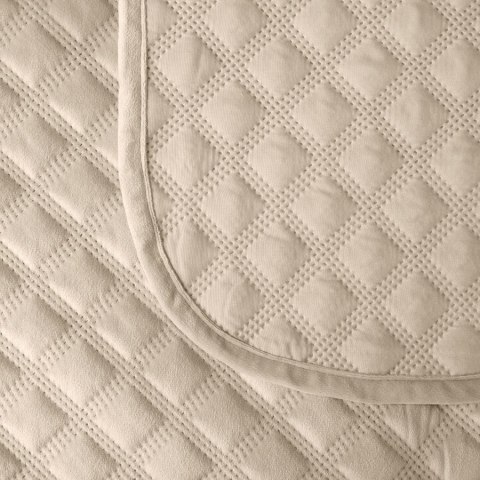 VELVI Narzuta dekoracyjna, rozmiar 170x210cm, kolor 003 jasny beżowy VELVI0/NAP/003/170210/1 VELVI Narzuta dekoracyjna, rozmiar 170x210cm, kolor 003 jasny beżowy VELVI0/NAP/003/170210/1