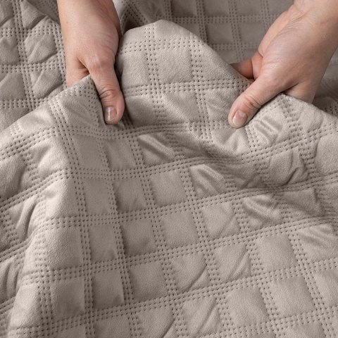 VELVI Narzuta dekoracyjna, rozmiar 170x210cm, kolor 017 szaro-beżowy VELVI0/NAP/017/170210/1 VELVI Narzuta dekoracyjna, rozmiar 170x210cm, kolor 017 szaro-beżowy VELVI0/NAP/017/170210/1