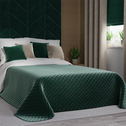 VELVI Narzuta dekoracyjna, rozmiar 220x240cm, kolor 012 szmaragdowy zielony VELVI0/NAP/012/220240/1 VELVI Narzuta dekoracyjna, rozmiar 220x240cm, kolor 012 szmaragdowy zielony VELVI0/NAP/012/220240/1