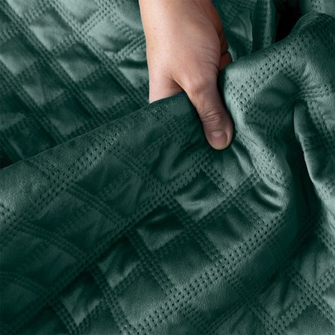 VELVI Narzuta dekoracyjna, rozmiar 220x240cm, kolor 012 szmaragdowy zielony VELVI0/NAP/012/220240/1 VELVI Narzuta dekoracyjna, rozmiar 220x240cm, kolor 012 szmaragdowy zielony VELVI0/NAP/012/220240/1