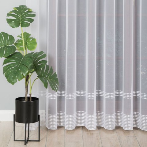 Firanka haftowana na greckim tiulu ze wzorem pasowym, wysokość 310cm, kolor 001 biały FH0009/885/001/000310/1 Firanka haftowana na greckim tiulu ze wzorem pasowym, wysokość 310cm, kolor 001 biały FH0009/885/001/000310/1
