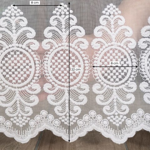 Firanka haftowana ze wzorem na samym dole, wysokość 280cm, kolor 001 biały 127102/768/001/000280/1 Firanka haftowana ze wzorem na samym dole, wysokość 280cm, kolor 001 biały 127102/768/001/000280/1