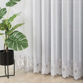 Firanka haftowana ze wzorem na samym dole, wysokość 280cm, kolor 002 123946/768/002/000280/1