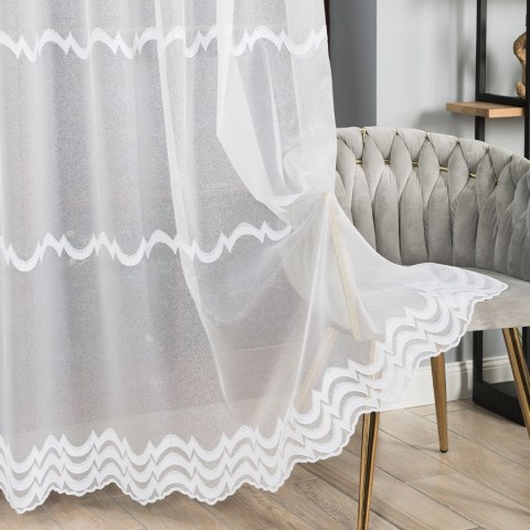 Firanka haftowana ze wzorem pasowym, wysokość 280cm, kolor 001 biały 242685/082/001/000280/1 Firanka haftowana ze wzorem pasowym, wysokość 280cm, kolor 001 biały 242685/082/001/000280/1