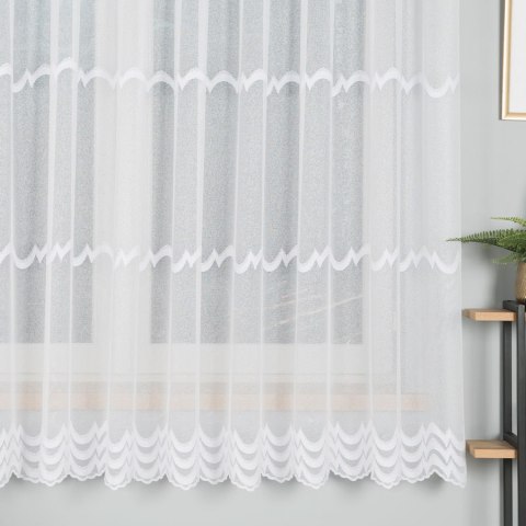 Firanka haftowana ze wzorem pasowym, wysokość 180cm, kolor 001 biały 242685/082/001/000180/1 Firanka haftowana ze wzorem pasowym, wysokość 180cm, kolor 001 biały 242685/082/001/000180/1
