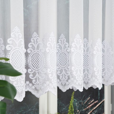 Firanka haftowana ze wzorem na samym dole, wysokość 120cm, kolor 001 biały 127102/768/001/000120/1 Firanka haftowana ze wzorem na samym dole, wysokość 120cm, kolor 001 biały 127102/768/001/000120/1