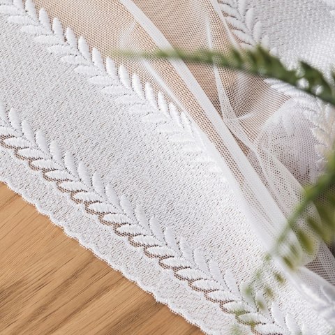 Firanka haftowana na greckim tiulu ze wzorem pasowym, wysokość 310cm, kolor 001 biały FH0008/885/001/000310/1 Firanka haftowana na greckim tiulu ze wzorem pasowym, wysokość 310cm, kolor 001 biały FH0008/885/001/000310/1