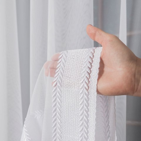 Firanka haftowana na greckim tiulu ze wzorem pasowym, wysokość 310cm, kolor 001 biały FH0008/885/001/000310/1 Firanka haftowana na greckim tiulu ze wzorem pasowym, wysokość 310cm, kolor 001 biały FH0008/885/001/000310/1