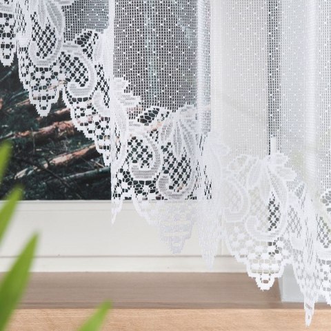 ELŻBIETA Firanka żakardowa odpasowana ze wzorem pasowym, szerokość 310 x wysokość 160cm, kolor 001 biały 004164/FOL/001/000161/1 ELŻBIETA Firanka żakardowa odpasowana ze wzorem pasowym, szerokość 310 x wysokość 160cm, kolor 001 biały 004164/FOL/001/000161/1