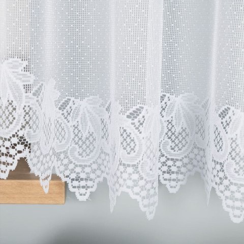 ELŻBIETA Firanka żakardowa odpasowana ze wzorem pasowym, szerokość 530 x wysokość 160cm, kolor 001 biały 004164/FOL/001/000163/1 ELŻBIETA Firanka żakardowa odpasowana ze wzorem pasowym, szerokość 530 x wysokość 160cm, kolor 001 biały 004164/FOL/001/000163/1