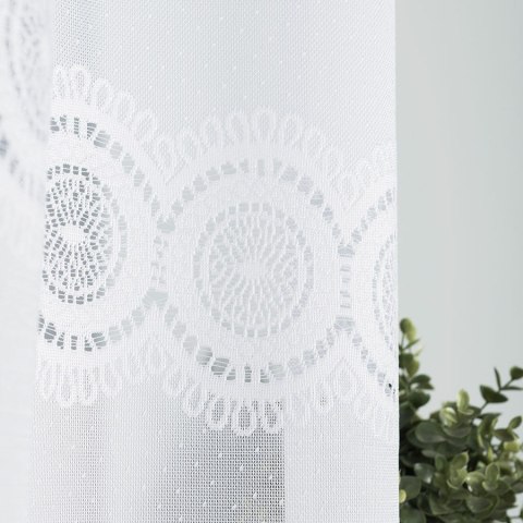 Firanka żakardowa odpasowana ze wzorem pasowym, szerokość 250 x wysokość 140cm, kolor 001 biały 107835/FOL/001/000141/1 Firanka żakardowa odpasowana ze wzorem pasowym, szerokość 250 x wysokość 140cm, kolor 001 biały 107835/FOL/001/000141/1