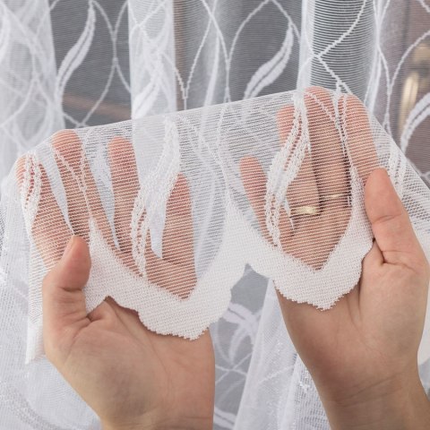 Firanka żakardowa ze wzorem po całości, wysokość 180cm, kolor 001 biały z błyskiem 628144/000/001/000180/1 Firanka żakardowa ze wzorem po całości, wysokość 180cm, kolor 001 biały z błyskiem 628144/000/001/000180/1