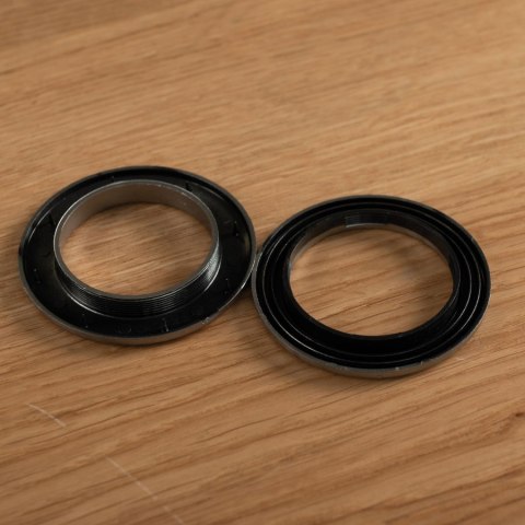 Przelotka plastikowa Uniwersalna, 10szt.,śr wew 35,5mm zewn. 57,5mm, kolor inox 022 PRZELO/PLA/022/004004/1 Przelotka plastikowa Uniwersalna, 10szt.,śr wew 35,5mm zewn. 57,5mm, kolor inox 022 PRZELO/PLA/022/004004/1