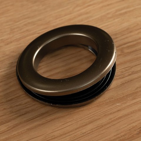 Przelotka plastikowa Uniwersalna, 10szt.,śr wew 35,5mm zewn. 57,5mm, kolor złoto antyczne 032 PRZELO/PLA/032/004004/1 Przelotka plastikowa Uniwersalna, 10szt.,śr wew 35,5mm zewn. 57,5mm, kolor złoto antyczne 032 PRZELO/PLA/032/004004/1