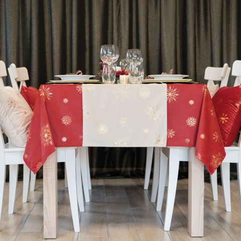 Bieżnik wodoodporny ŚNIEŻKI VELVET 40x140 cm kolor kremowy ze złotym zdobieniem Bieżnik wodoodporny ŚNIEŻKI VELVET 40x140 cm kolor kremowy ze złotym zdobieniem