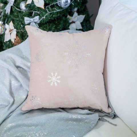 Poszewka dekoracyjna ŚNIEŻKI VELVET 40x40 cm kolor pudrowy różowy ze złotym zdobieniem Poszewka dekoracyjna ŚNIEŻKI VELVET 40x40 cm kolor pudrowy różowy ze złotym zdobieniem