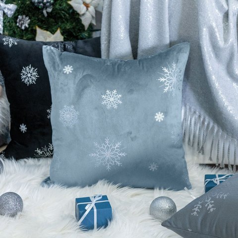 Poszewka dekoracyjna ŚNIEŻKI VELVET 40x40 cm kolor jasny niebieski ze złotym zdobieniem Poszewka dekoracyjna ŚNIEŻKI VELVET 40x40 cm kolor jasny niebieski ze złotym zdobieniem