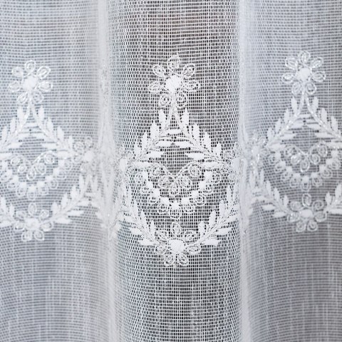 Firanka haftowana 112756 wysokość 280 cm kolor biały Firanka haftowana 112756 wysokość 280 cm kolor biały