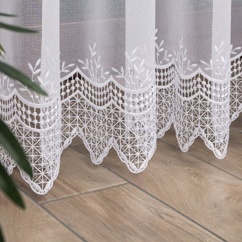 Firanka z aplikacją na markizecie ze wzorem pasowym, wysokość 280cm, kolor 001 biały 112901/433/001/000280/1