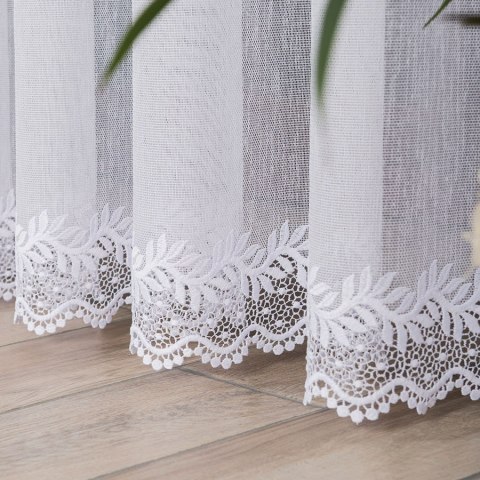 Firanka z aplikacją ze wzorem pasowym, wysokość 280cm, kolor 001 biały 009211/382/001/000280/1