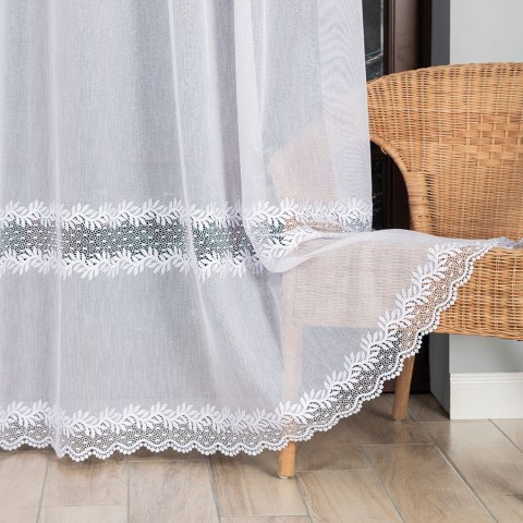Firanka z aplikacją ze wzorem pasowym, wysokość 280cm, kolor 001 biały 009211/382/001/000280/1