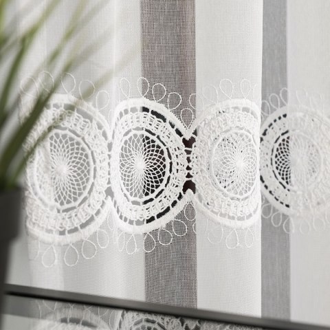 Firanka z aplikacją 112769 wysokość 280 cm kolor biały
