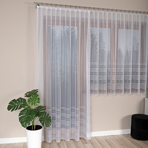 Firanka gotowa żakardowa KALINA 250x200 cm kolor biały ze srebrnym lurexem Firanka gotowa żakardowa KALINA 250x200 cm kolor biały ze srebrnym lurexem