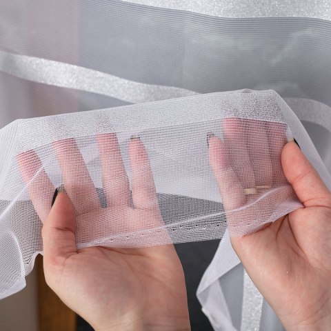 HALINA Firanka żakardowa gotowa, szerokość 300 x wysokość 250cm, kolor 001 biały ze srebrnym lurexem 000383/FBP/003/300250/1 HALINA Firanka żakardowa gotowa, szerokość 300 x wysokość 250cm, kolor 001 biały ze srebrnym lurexem 000383/FBP/003/300250/1