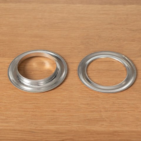 Przelotka nierdzewna do użytku zewn., śr wew 40mm zewn. 62m, kolor chrom satyna 021 PRZELO/MET/N21/040009/1 Przelotka nierdzewna do użytku zewn., śr wew 40mm zewn. 62m, kolor chrom satyna 021 PRZELO/MET/N21/040009/1