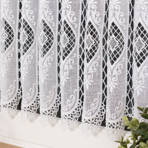 Zazdrostka haftowana panelowa na batyście, wysokość 60cm, kolor 001 biały 015620/420/001/000060/1 Zazdrostka haftowana panelowa na batyście, wysokość 60cm, kolor 001 biały 015620/420/001/000060/1