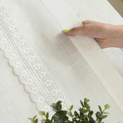 SEVILLA Bieżnik z haftem, szerokość 35cm x wysokość 140cm, kolor 001 biały 202551/KSP/001/035140/1 SEVILLA Bieżnik z haftem, szerokość 35cm x wysokość 140cm, kolor 001 biały 202551/KSP/001/035140/1
