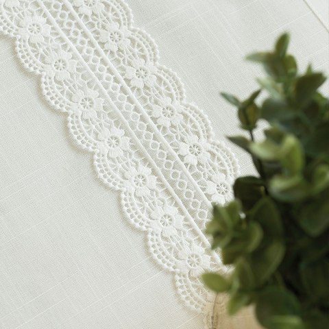 SEVILLA Bieżnik z haftem, szerokość 35cm x wysokość 175cm, kolor 001 biały 202551/KSP/001/035175/1 SEVILLA Bieżnik z haftem, szerokość 35cm x wysokość 175cm, kolor 001 biały 202551/KSP/001/035175/1