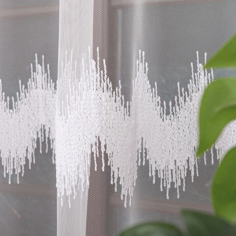 Firanka haftowana ze wzorem pasowym, wysokość 280cm, kolor 001 biały 127391/885/001/000280/1 Firanka haftowana ze wzorem pasowym, wysokość 280cm, kolor 001 biały 127391/885/001/000280/1