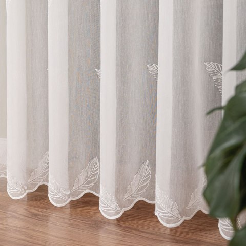 Firanka haftowana ze wzorem po całości, wysokość 290cm, kolor 011 naturalny 055782/ELI/011/000290/1 Firanka haftowana ze wzorem po całości, wysokość 290cm, kolor 011 naturalny 055782/ELI/011/000290/1