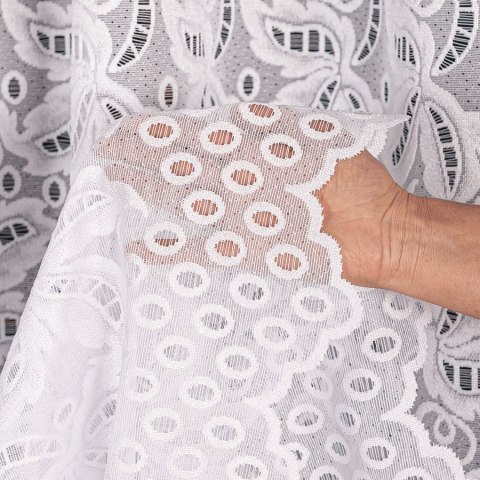 Firanka żakardowa ze wzorem pasowym, wysokość 150cm, kolor 001 biały 360950/000/001/000150/1 Firanka żakardowa ze wzorem pasowym, wysokość 150cm, kolor 001 biały 360950/000/001/000150/1