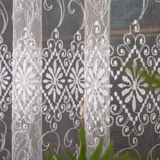 Firanka haftowana, wysokość 180cm, kolor 001 biały 109085/020/001/000180/1