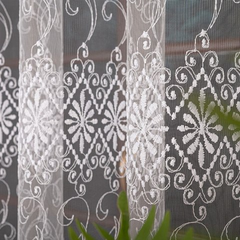 Firanka haftowana, wysokość 180cm, kolor 001 biały 109085/020/001/000180/1