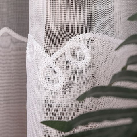 Firanka haftowana ze wzorem na samym dole, wysokość 300cm, kolor 001 biały z białym haftem 009505/768/001/000300/1 Firanka haftowana ze wzorem na samym dole, wysokość 300cm, kolor 001 biały z białym haftem 009505/768/001/000300/1