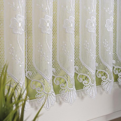 Zazdrostka haftowana panelowa na batyście, wysokość 90cm, kolor 001 biały 093003/388/001/000090/1 Zazdrostka haftowana panelowa na batyście, wysokość 90cm, kolor 001 biały 093003/388/001/000090/1