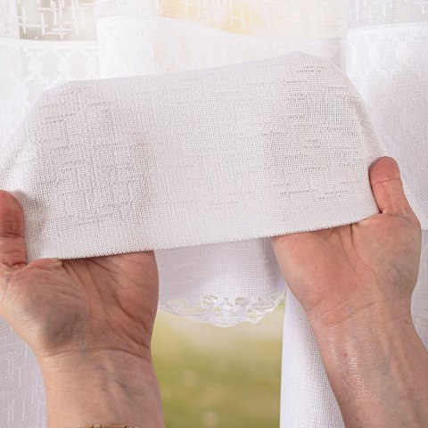 Firanka żakardowa ze wzorem pasowym, wysokość 160cm, kolor 001 biały 107233/000/001/000160/1