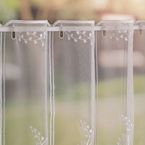 Zazdrostka panelowa haftowana na woalu, wysokość 45cm, kolor 001 biały 034665/233/001/000045/1 Zazdrostka panelowa haftowana na woalu, wysokość 45cm, kolor 001 biały 034665/233/001/000045/1