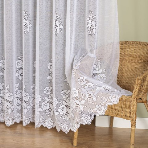Firanka żakardowa ze wzorem pasowym, wysokość 250cm, kolor 001 biały 361740/000/001/000250/1 Firanka żakardowa ze wzorem pasowym, wysokość 250cm, kolor 001 biały 361740/000/001/000250/1
