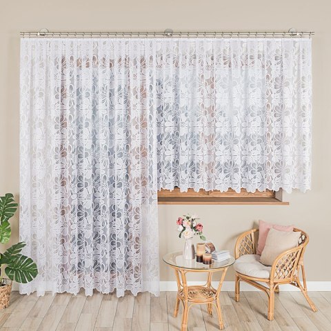 PATRYCJA Firanka żakardowa odpasowana na prosto, szerokość 300 x wysokość 250cm, kolor 001 biały 049516/FOP/001/000251/1 PATRYCJA Firanka żakardowa odpasowana na prosto, szerokość 300 x wysokość 250cm, kolor 001 biały 049516/FOP/001/000251/1