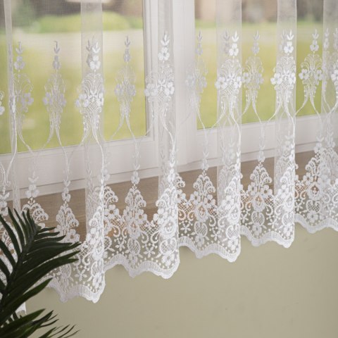 Firanka haftowana z samym dołem, wysokość 170cm, kolor 001 biały FH0036/020/001/000170/1