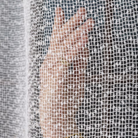 Firanka fantazyjna siatka z puszystymi przeszyciami, wysokość 280cm, kolor 001 biały 006050/000/001/000280/1