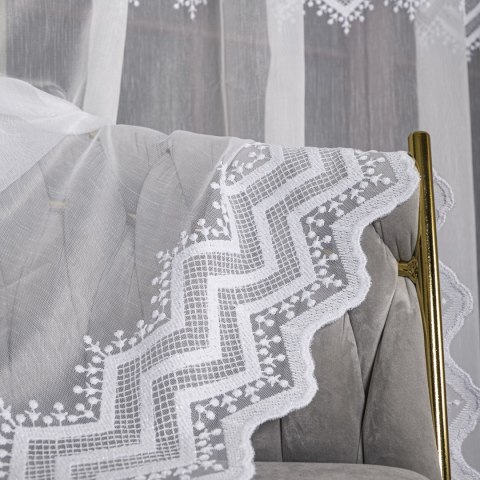 Firanka haftowana na metry FH0024 wysokość 170 cm kolor biały