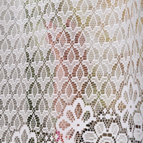 Firanka żakardowa ze wzorem po całości, wysokość 140cm, kolor 001 biały 004411/000/001/000140/1