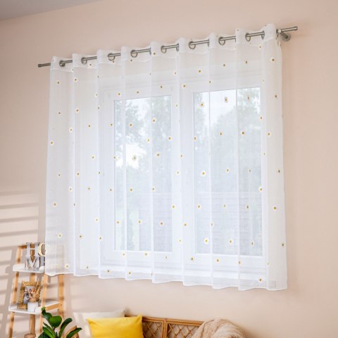 BELLIS Firana gotowa na etaminie w stokrotki, haftowana na srebrnych przelotkach, z ołowianką szerokość 300 x wysokość 160cm, ko